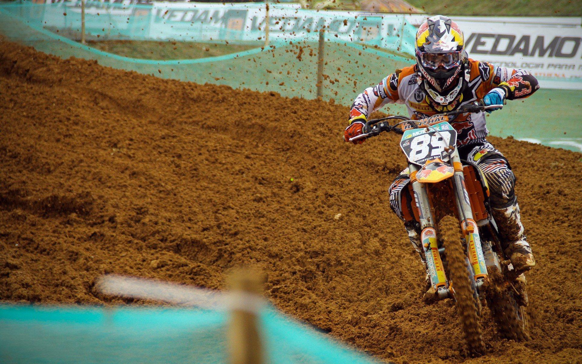 华体会_幕后英雄，7号传奇从三次重伤到绝杀重生